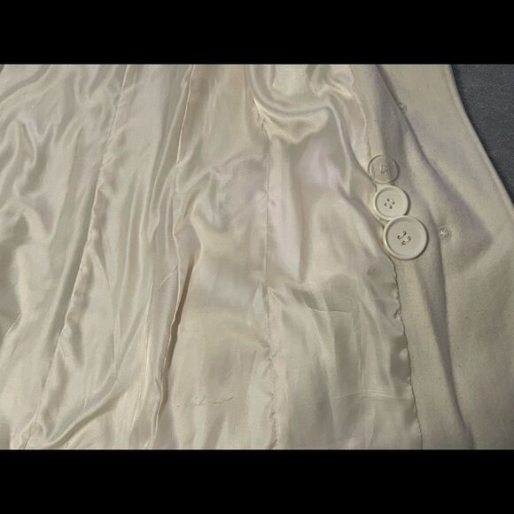 Moda international wool coat size medium ivory colour belt sits low VGUC - Picture 6 of 7